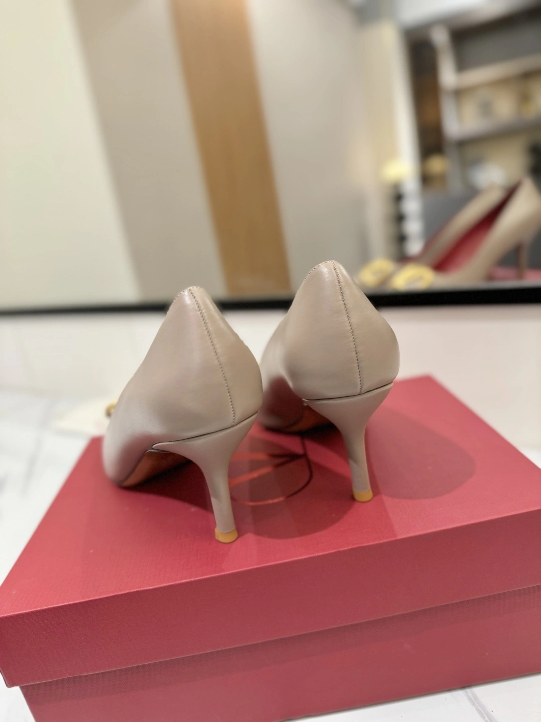 COCO-- V1859ti9o 1W2S0EN0DSHP45 Heel height：7.5CM goatskin Calfskin item:E-X138C3022